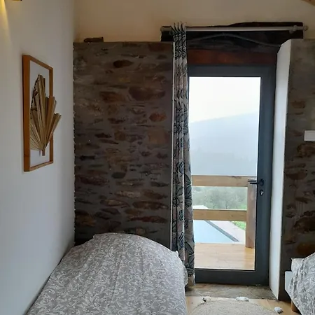 Villa Leonardo Vale de Carneiro