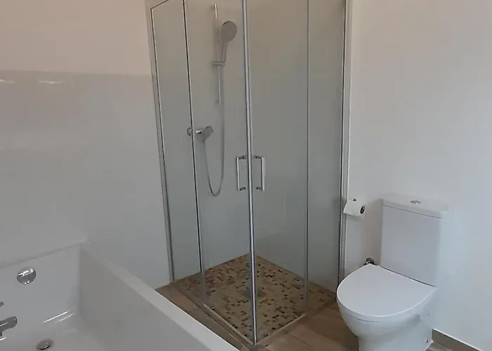 Вилла Leonardo Vale de Carneiro