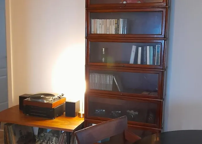 Вилла Leonardo Vale de Carneiro